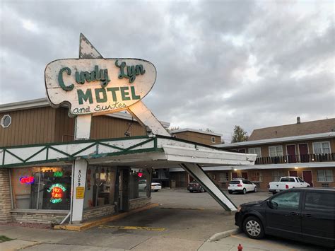 Cindy lyn motel - Cindy Lyn Motel, Cicero, Illinois. 5,213 likes · 32 talking about this · 1,006 were here. Come stay at a historic Route 66 Motel. Just minutes from downtown Chicago
